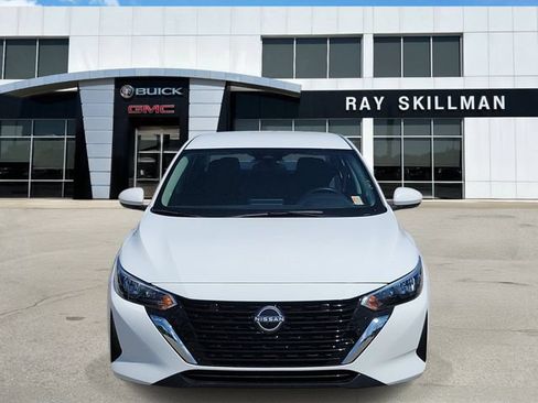 Used 2024 Nissan Sentra S FWD image 2