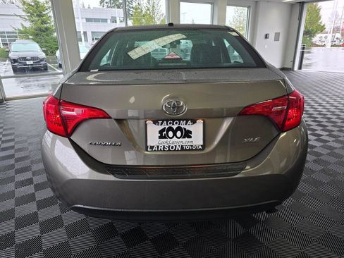 Used 2017 Toyota Corolla XLE w/ Carpet Mat Package (TMS) image 4