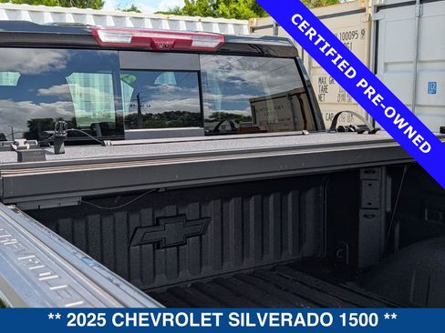 Used 2025 Chevrolet Silverado 1500 High Country w/ Midnight Edition AWD/4WD image 18