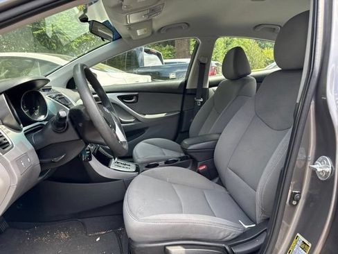 Used 2011 Hyundai Elantra GLS w/ Preferred Equipment Pkg 3 FWD image 6