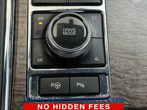 Used 2018 Ford Expedition Limited w/ Equipment Group 302A image 34