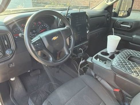 Used 2022 Chevrolet Silverado 2500 Custom AWD/4WD image 8