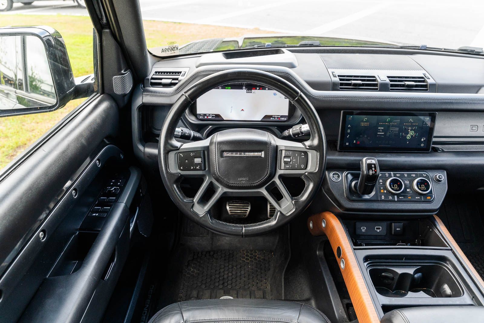 Used 2021 Land Rover Defender 110 X AWD/4WD image 34