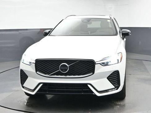 New 2026 Volvo XC60 B5 Plus w/ Protection Package Premier AWD/4WD image 3