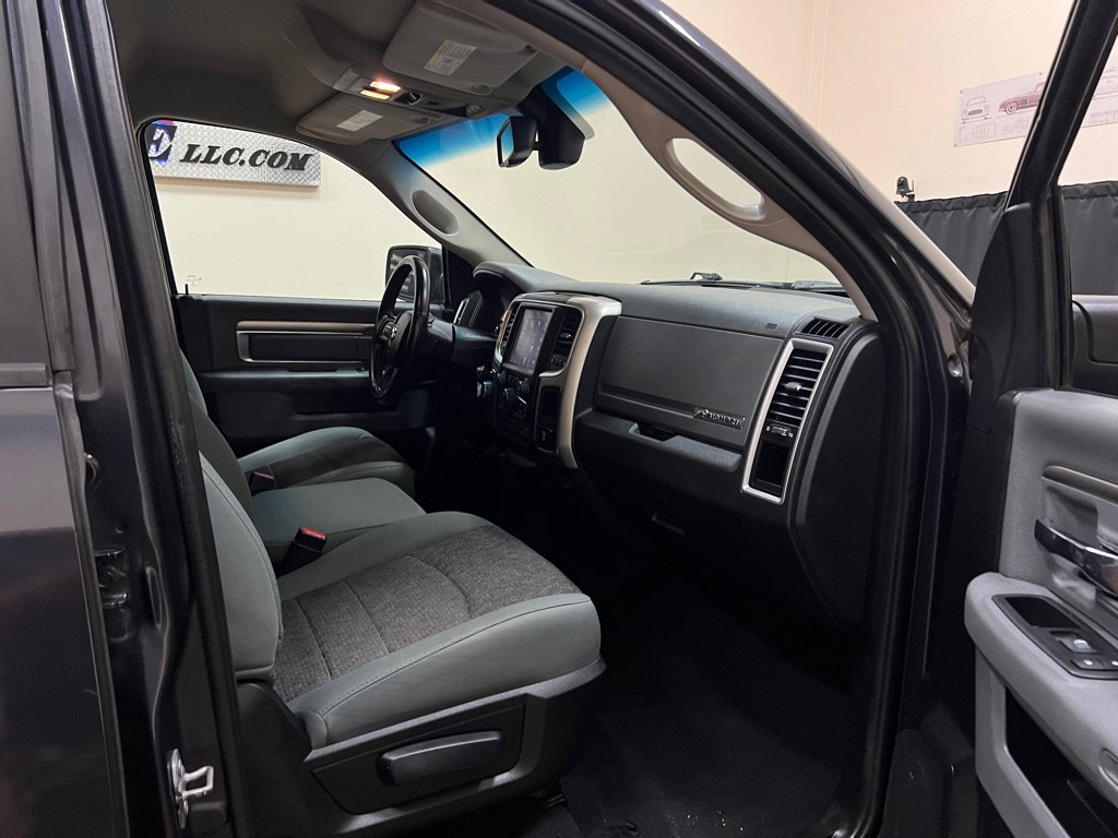 Used 2016 RAM 1500 Big Horn AWD/4WD image 25