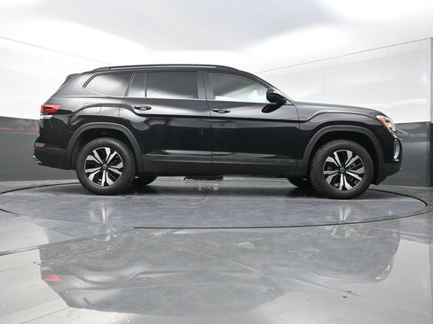 Used 2026 Volkswagen Atlas SE AWD/4WD image 30