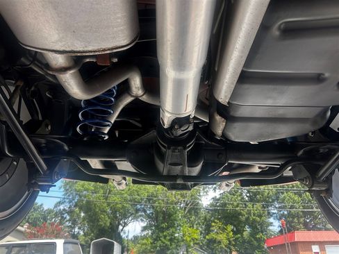 Used 2004 Chevrolet SSR w/ Preferred Equipment Group image 80