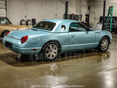 Used 2002 Ford Thunderbird Deluxe image 11