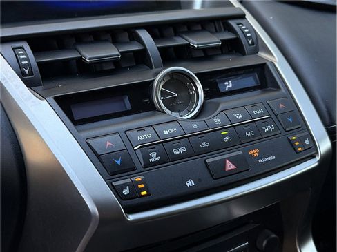 Used 2016 Lexus NX 200t FWD image 16