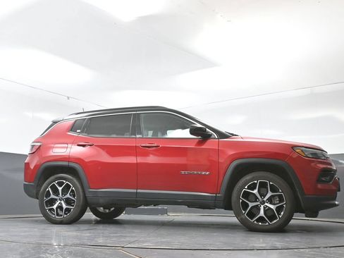 Used 2025 Jeep Compass Limited AWD/4WD image 51