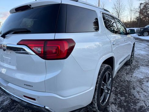 Used 2018 GMC Acadia Denali image 11