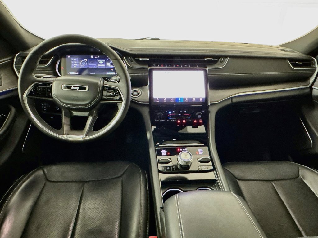 Used 2023 Jeep Grand Cherokee L Overland AWD/4WD image 28