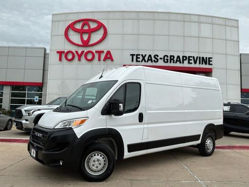 Used 2026 RAM ProMaster 2500 w/ Convenience Group FWD image 2