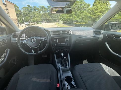 Used 2016 Volkswagen Jetta S FWD image 10
