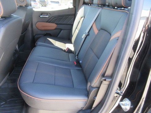 New 2025 GMC Canyon AT4 image 15