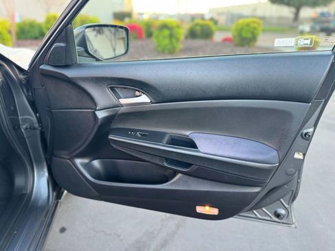 Used 2012 Honda Accord LX image 12