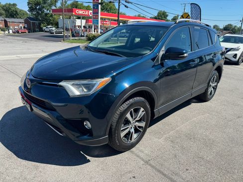 Used 2017 Toyota RAV4 XLE w/ Plus Special Value Package AWD/4WD image 4