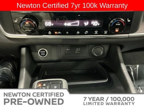 Used 2023 Nissan Rogue SV w/ SV Premium B Package AWD/4WD image 13