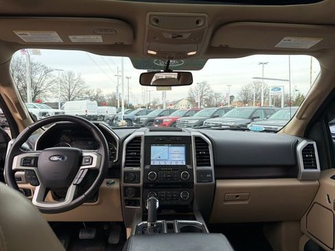 Used 2017 Ford F150 Lariat image 11