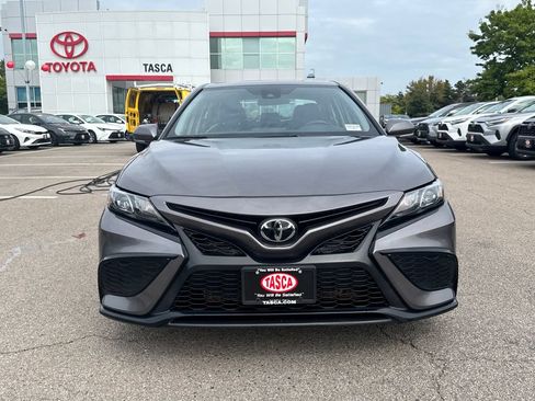 Used 2024 Toyota Camry SE w/ Cold Weather Package FWD image 2