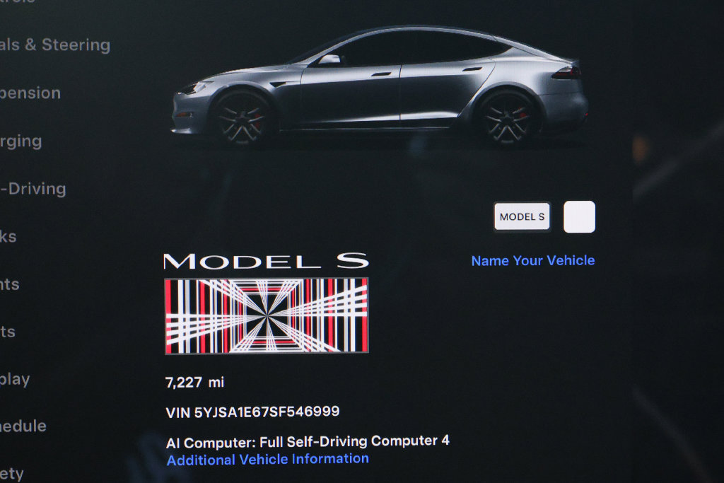 Used 2025 Tesla Model S Plaid AWD/4WD image 21