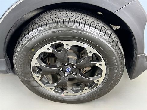 Used 2023 Subaru Crosstrek 2.0i Premium image 32