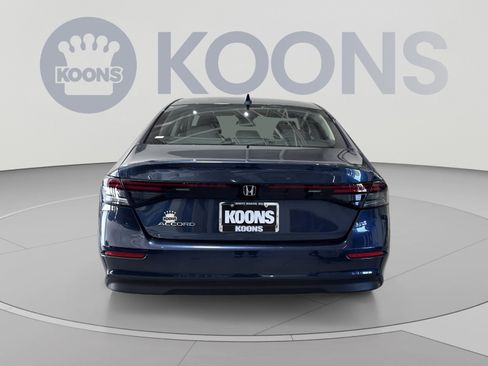 Used 2024 Honda Accord EX image 10
