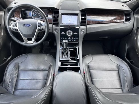 Used 2019 Ford Taurus Limited w/ Driver Assist Package FWD image 15