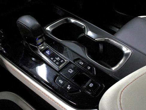 Used 2023 Lexus NX 350 AWD image 30