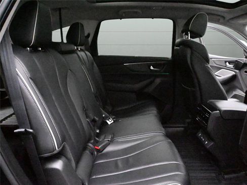 Certified 2024 Acura MDX SH-AWD w/ Advance Package image 17