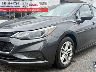 Used 2017 Chevrolet Cruze LT image 1