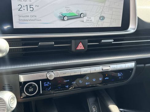 Used 2024 Hyundai Ioniq 6 SE RWD image 23