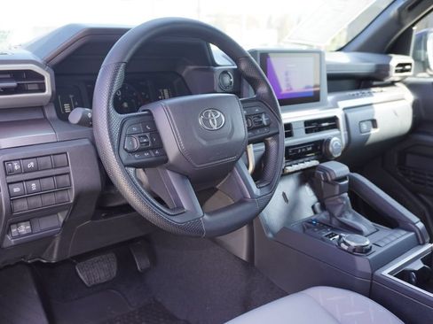 Certified 2026 Toyota Tacoma SR5 AWD/4WD image 11