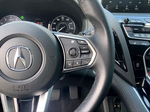 Used 2024 Acura RDX SH-AWD image 25