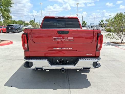 Used 2024 GMC Sierra 1500 SLT AWD/4WD image 5