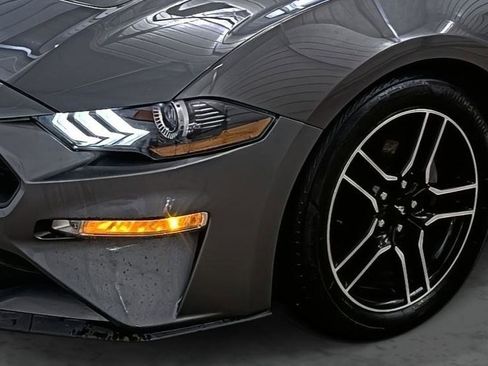 Used 2021 Ford Mustang Premium image 7