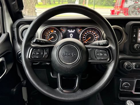 Used 2018 Jeep Wrangler Unlimited Sport AWD/4WD image 25