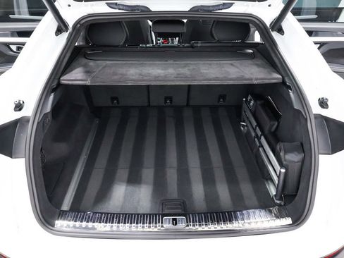 Used 2020 Lamborghini Urus image 57