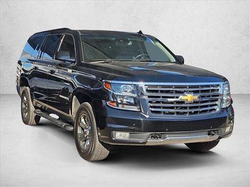 Used 2019 Chevrolet Suburban LT w/ Off-Road Package image 3