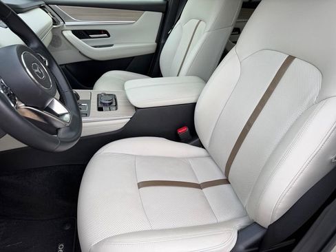 Used 2025 MAZDA CX-90 3.3 Turbo w/ Premium Plus Pkg image 10