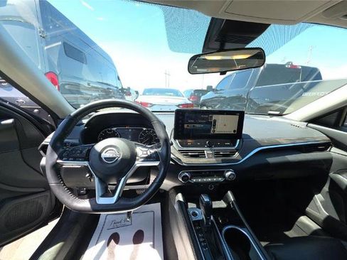 Used 2023 Nissan Altima 2.5 SL FWD image 5