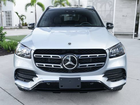 Used 2023 Mercedes-Benz GLS 450 4MATIC image 5
