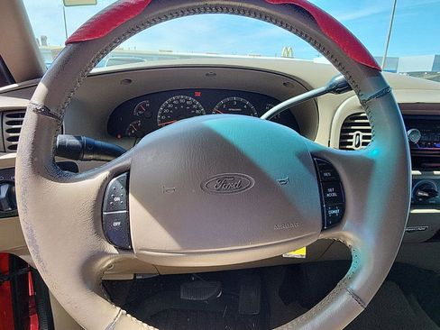 Used 2001 Ford F150 Lariat image 10