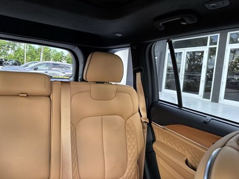 Used 2023 Jeep Grand Cherokee Summit AWD/4WD image 19