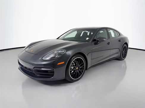 Used 2022 Porsche Panamera Platinum Edition image 1