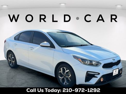 Used 2021 Kia Forte LXS image 1