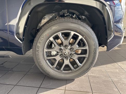 New 2026 Toyota Tundra Platinum AWD/4WD image 14