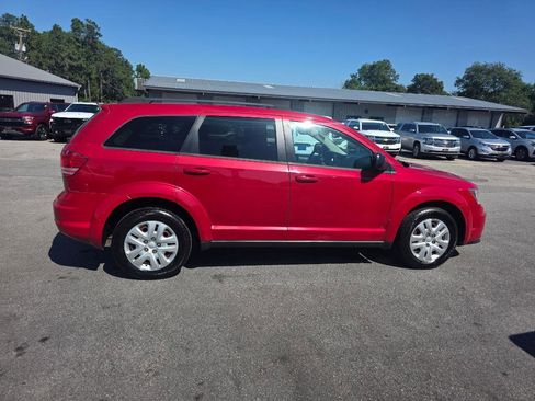 Used 2016 Dodge Journey SE w/ Flexible Seating Group FWD image 4