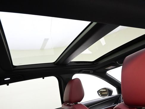 Used 2025 MAZDA CX-70 Plug-In Hybrid w/ Premium Plus image 17