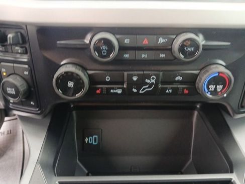 New 2026 Ford F250 XLT w/ XLT Premium Package image 21